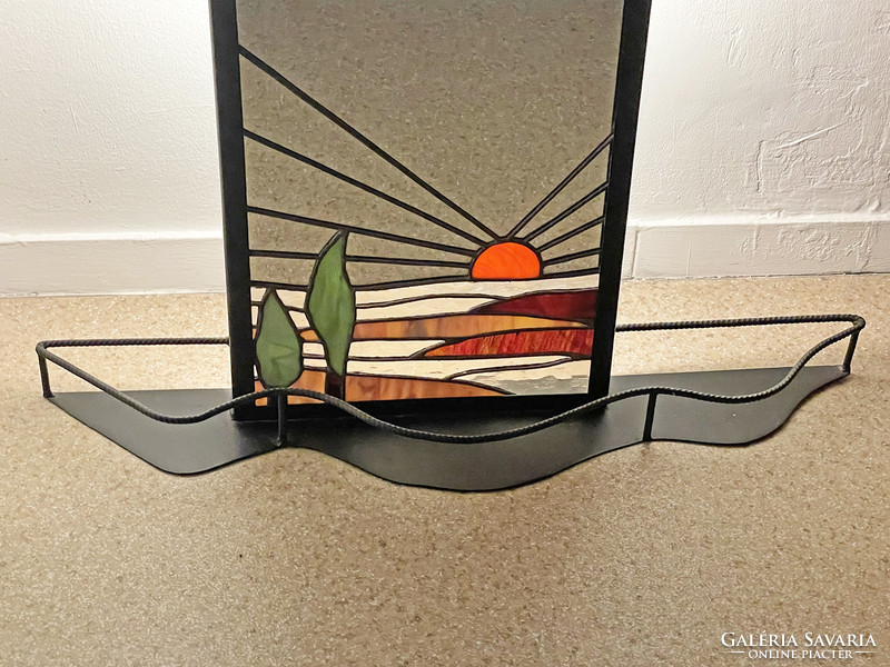 Extra exciting, sunlit retro wall mirror with shelf