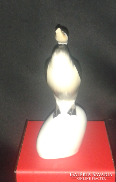 Porcelain egret from Holloháza (sculpture)