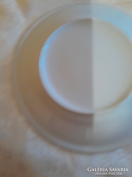 Feher tányér 19 cm