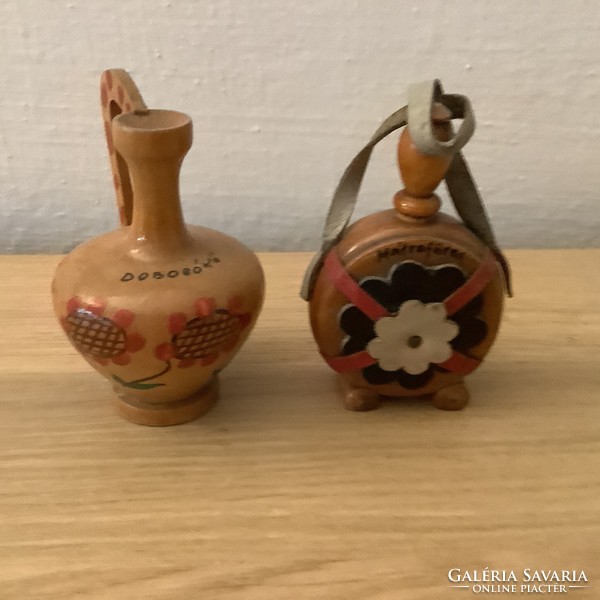 Wooden small jug and butykos