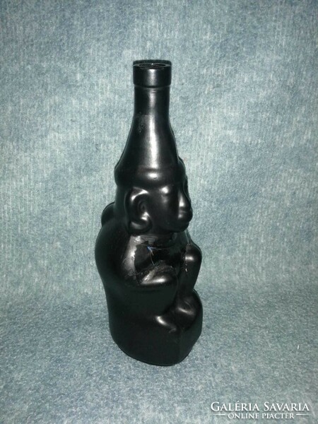 Ember formájú üveg palack (A6)