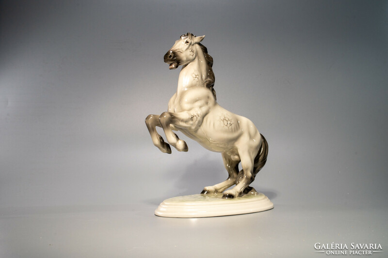 Rudolf chocholka - climbing horse - porcelain
