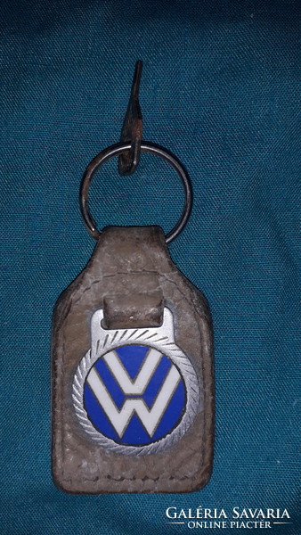 1970-es évek VW  Volkswagen autó kulcstartó + kis kulcs bőr alappal a képek szerint