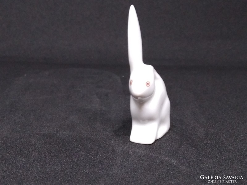 Herend miniature bunny figure, in perfect condition, with markings.﻿