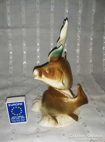 Porcelán halak figura 19 cm magas