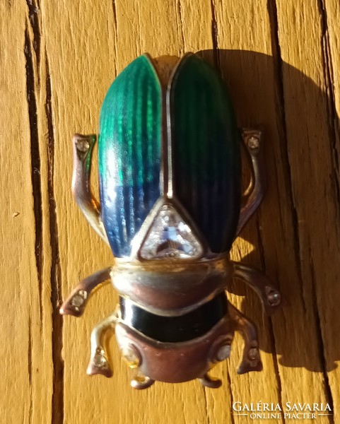 Green exchange beetle - beetle pin / pendant