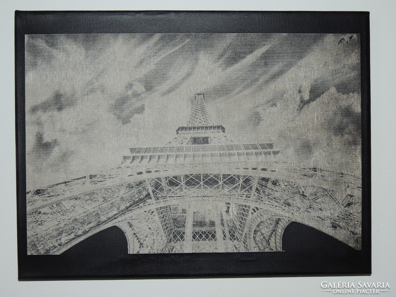 Eiffel torony vihar előtt