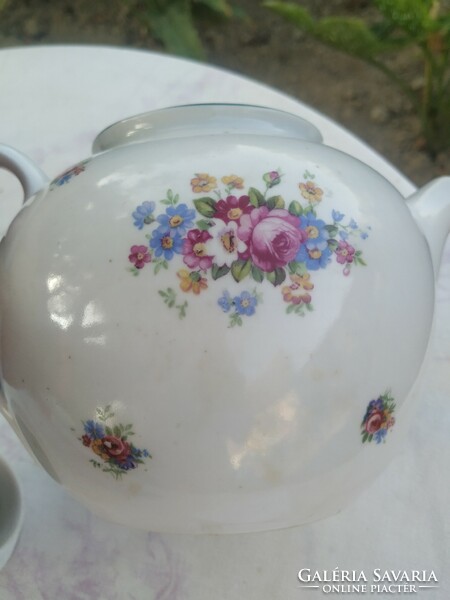 Hollóháza porcelain tea pot and jug for sale! Floral porcelain jug, jug for sale!
