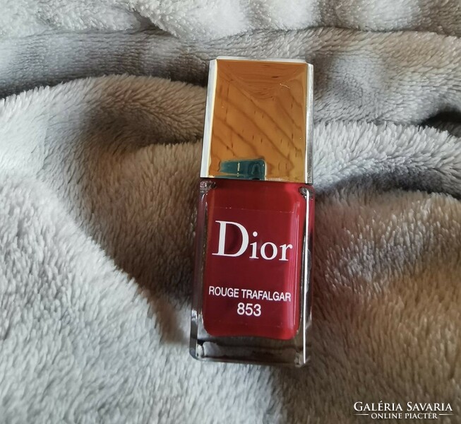 Eredeti bontatlan Dior körömlakk félár alatt