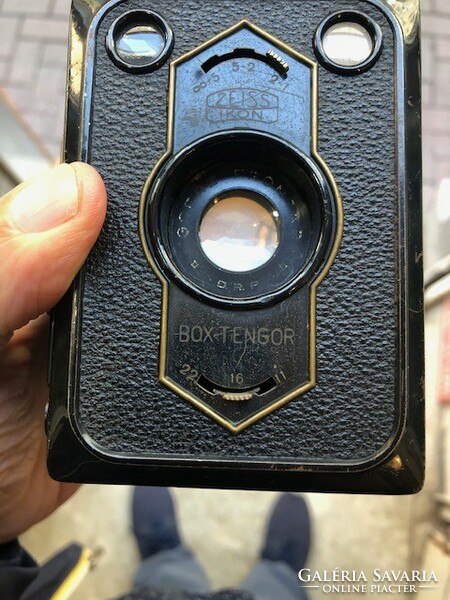 Zeiss ikon box tengor antique camera, excellent condition.