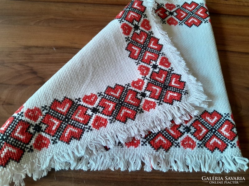 Cross stitch tablecloth 30 x 73 cm 1500 ft