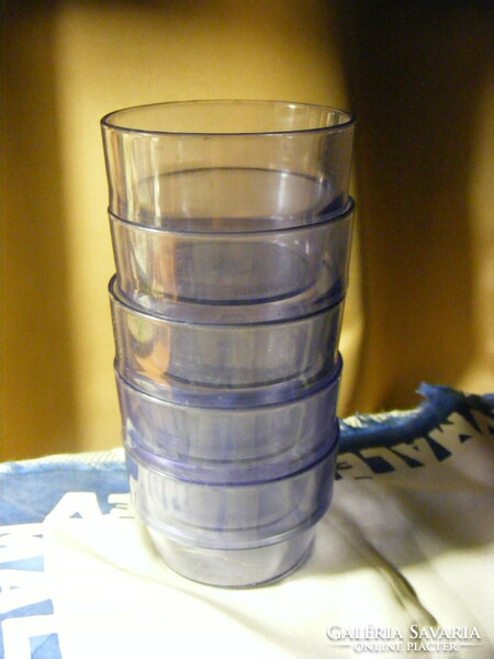 5 Mallow plastic bowls or glasses