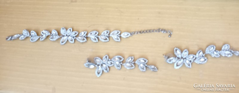 Bracelet with earrings