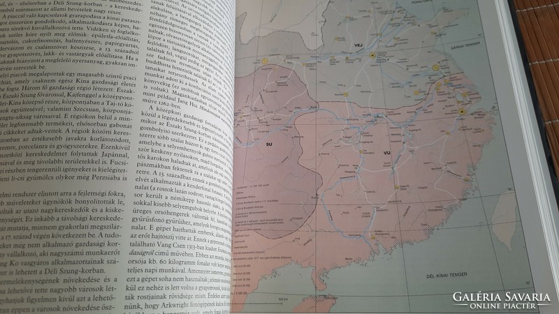 A kínai világ atlasza. 5500.-Ft