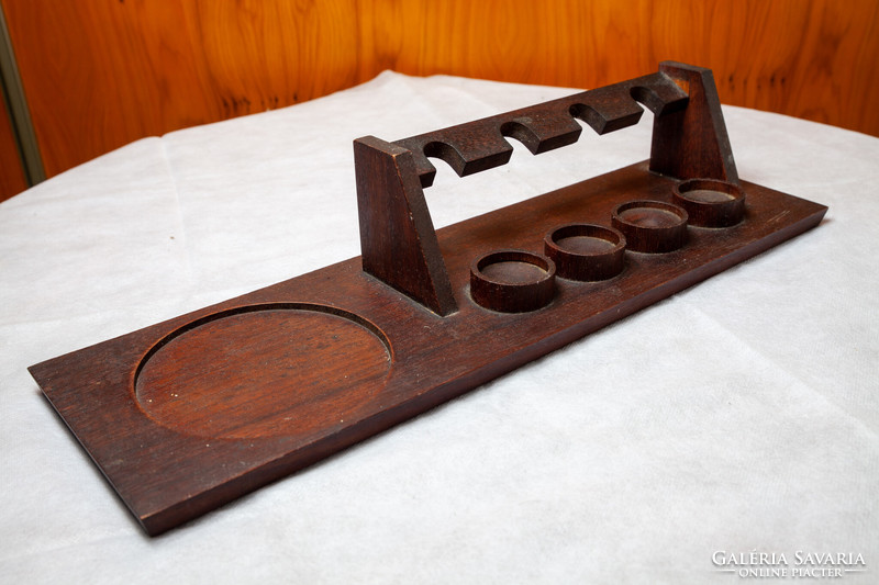 Antique pipe stand for 5 pipes