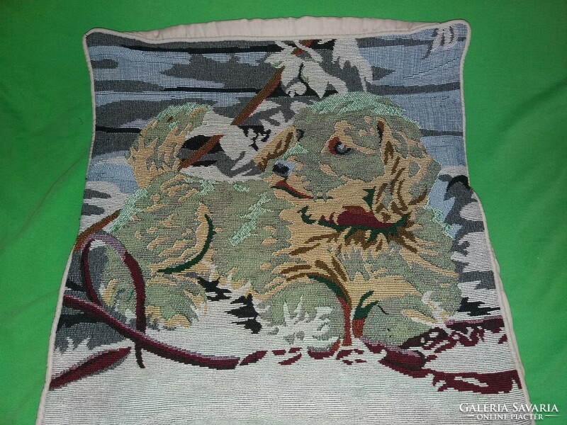 Antique embroidered decorative cushion cover with animal figures in a pair of dogs and cats in good condition 35 x 38 cm