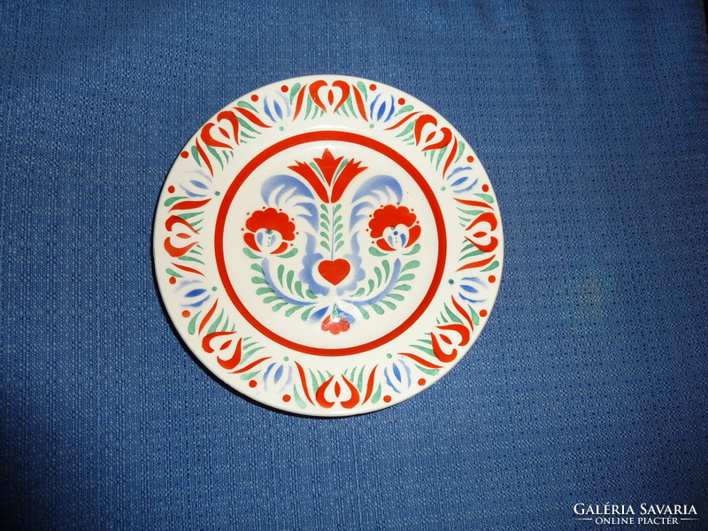 Népművészeti  festett virágos GRANIT kis tányér