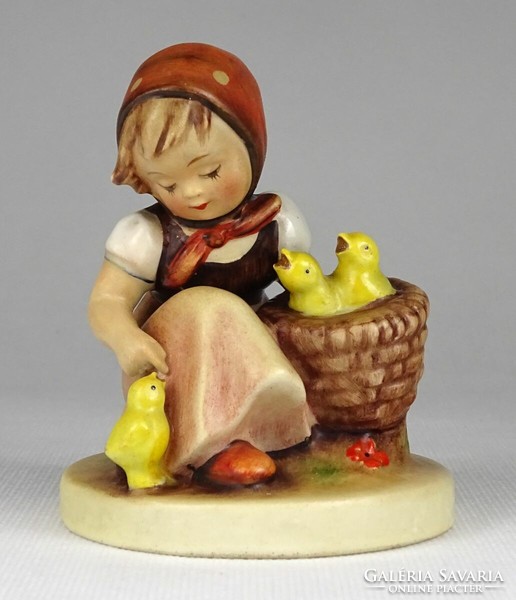 1P007 old porcelain figurine of a little girl feeding hummel chicks