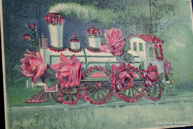 Antik dombornyomott üdvözlő litho képeslap -  mozdony rózsákkal