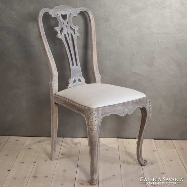 Chippendale chair, carved backrest, vintage style dining chair