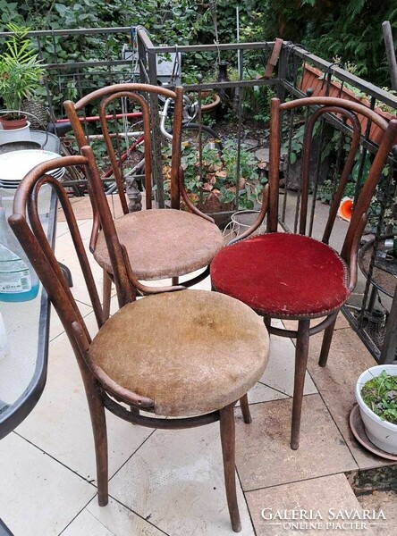 Antique thonet furniture 3 pieces (in need of renovation) original marked.