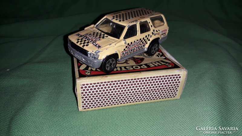 Original French majorette - matchbox-like taxi toyota runner metal small car 1:58 according to the pictures