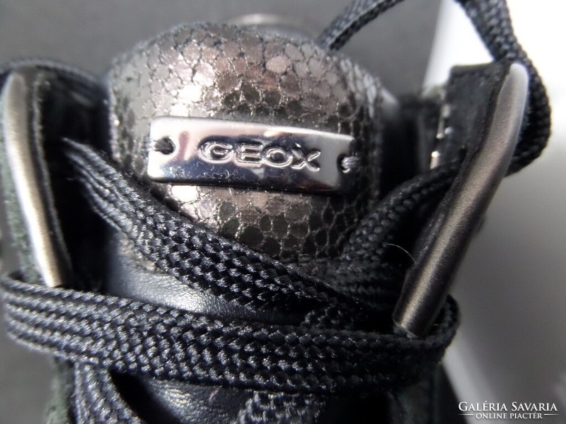 Geox (eredeti) 39 -es UK 6 -es BTH: 25 cm női magasszárú bőrcipő