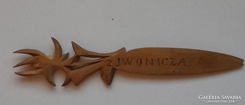 Wooden (ornamental,-or. Usage::) objects 1. Leaf opener