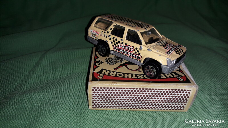 Original French majorette - matchbox-like taxi toyota runner metal small car 1:58 according to the pictures