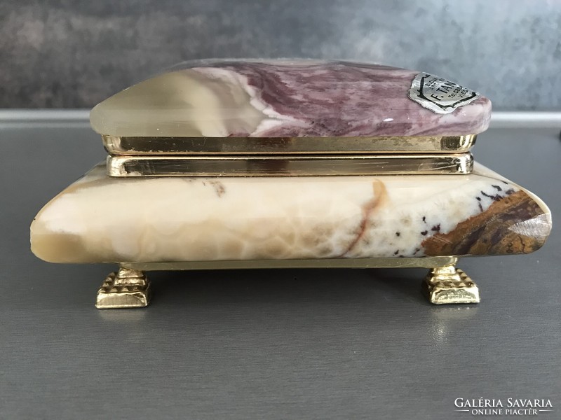 Kézműves onyx ékszeres doboz gyönyörű mintájú ásvànyból, 12 x 10 cm
