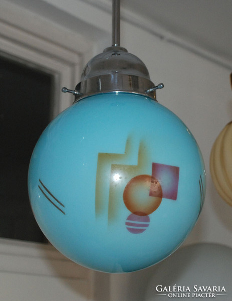 Art deco krómozott mennyezeti lámpa felújítva - kék gömbbúra - geometrikus spritzdekor festés