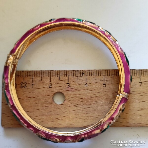 Enamel openable bracelets in one