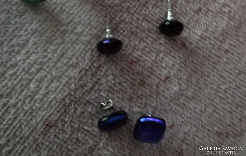Women's earrings: glass jewelry