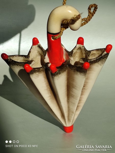 Ritka Goebel Hummel kerámia esernyő forma függeszthető váza vagy igényes párologtató