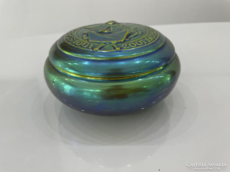 Zsolnay eozin bonbonier doboz cukortartó Szent István domborművel porcelán
