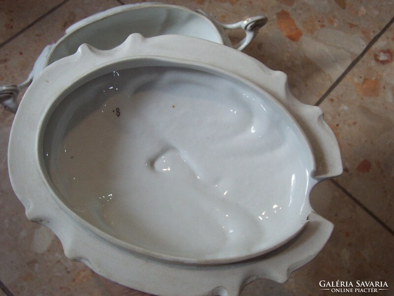 Art Nouveau soup bowl with 2 human (shape) ears, a rarity