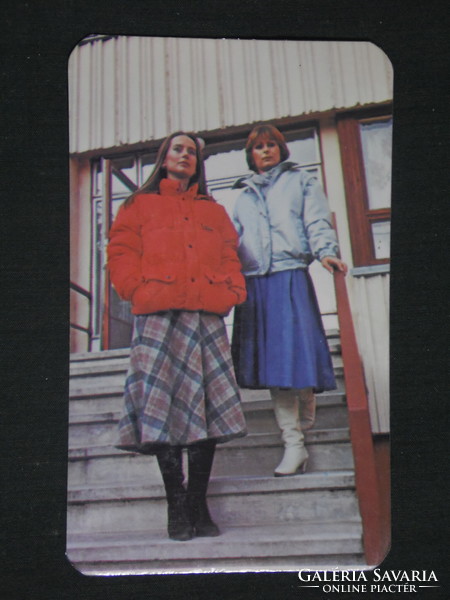 Kártyanaptár,Kálltex ruházat divat, Nagykálló, női modell, 1986,  (1)