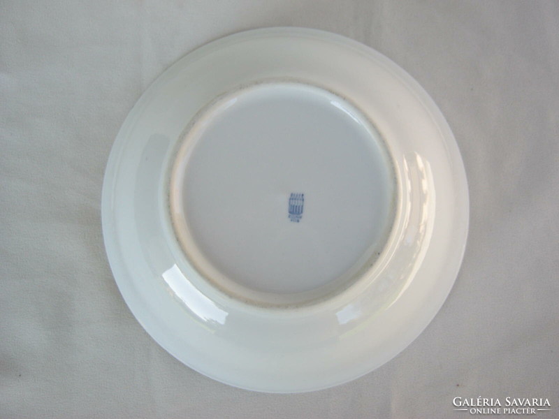 Zsolnay porcelán leveses mély menza tányér