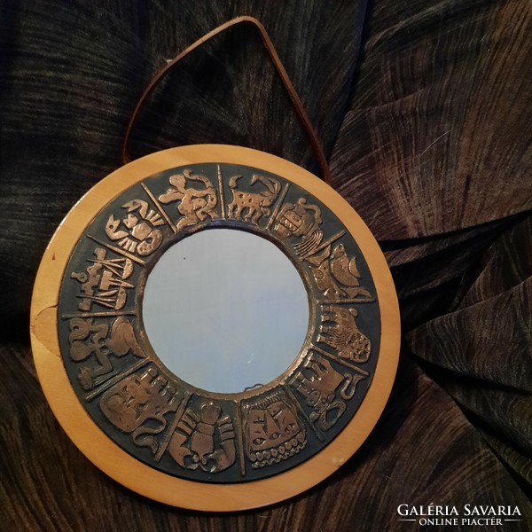 Horoscope mirror with copper insert