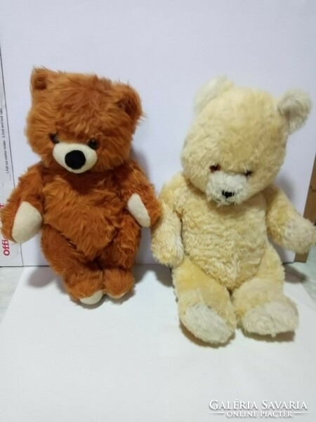 Retro teddy bears