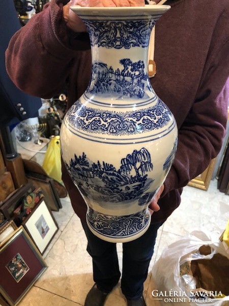 Japán porcelán váza, Ming korabeli, 45 cm-es magasságú.