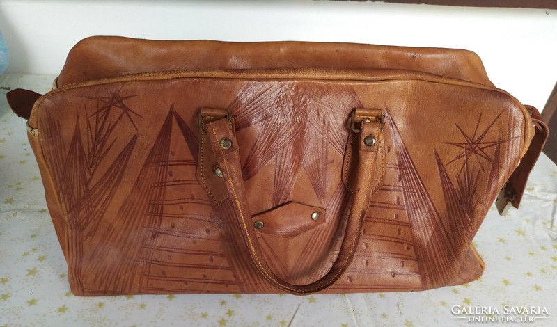 Women's Egyptian leather bag for sale!