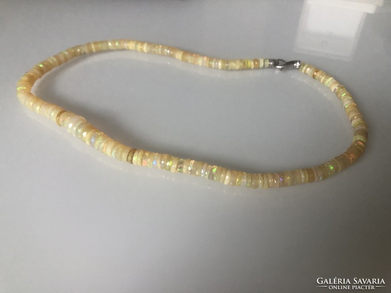 Ethiopia i opal necklace