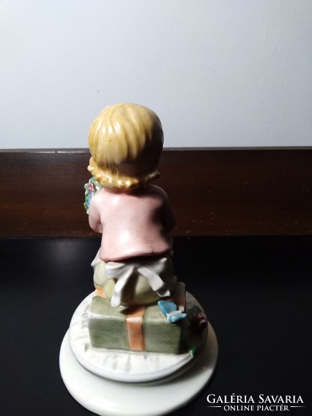 Hummel / Lore porcelán kislány figura