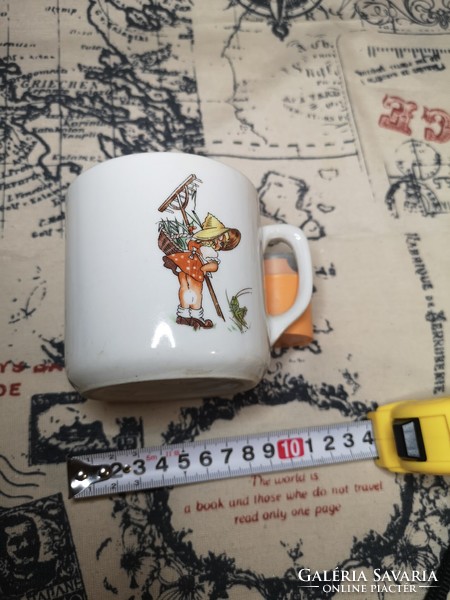Zsolnay fairy tale patterned mug 3.