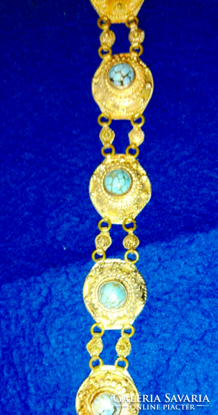 Antique bracelet with original turquoise cubes