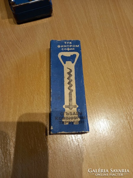 Retro bottle opener in original box
