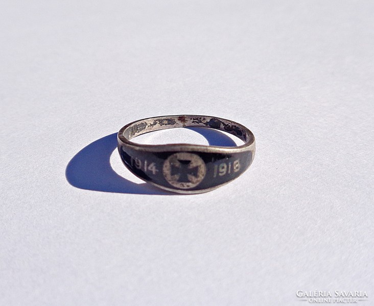 1914-1916 Fire enamel silver ring