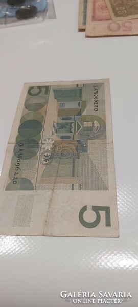 Foreign paper money