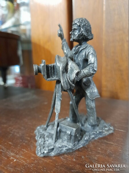 Part of the Dutch daalderop zinn/tin master photographer's collection of small sculptures and sculptures.